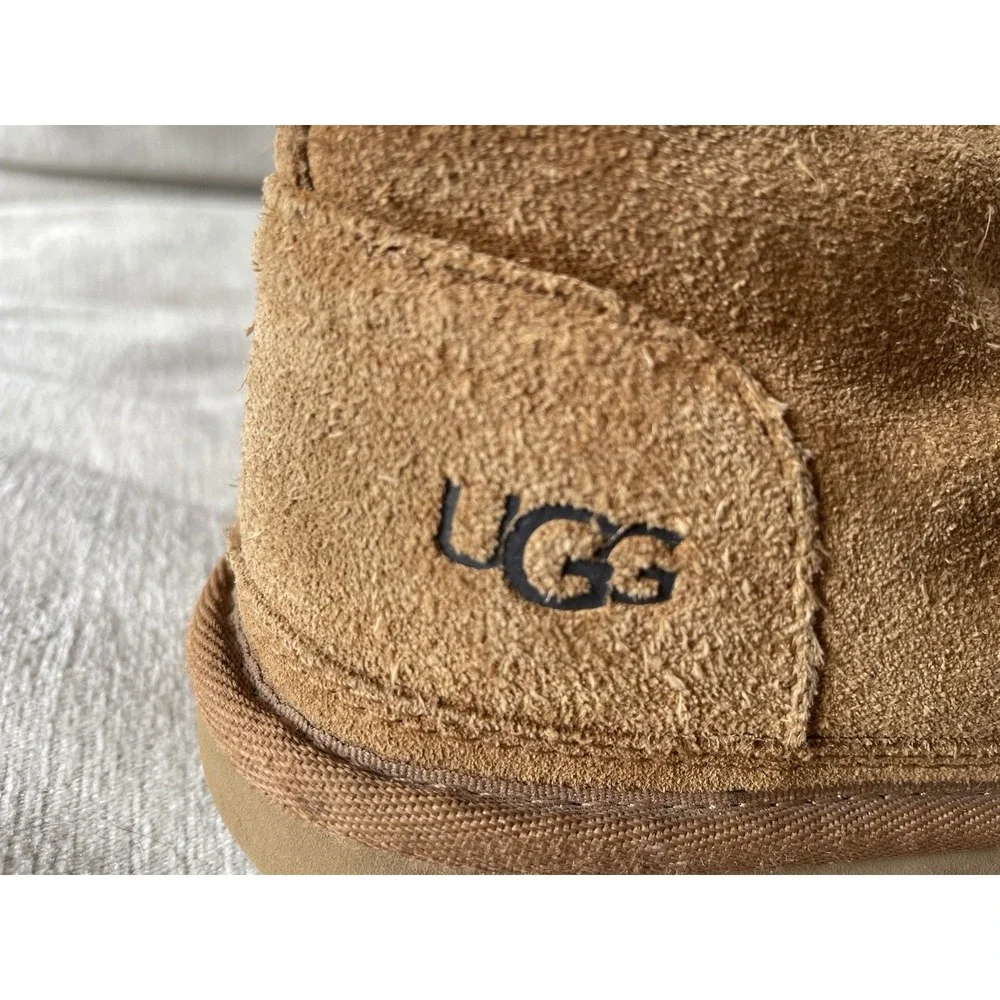 UGG Neumel II Short Chukkam Lace‎ Up Brown Boots Kids Size 3 UGG S/N 1017320K